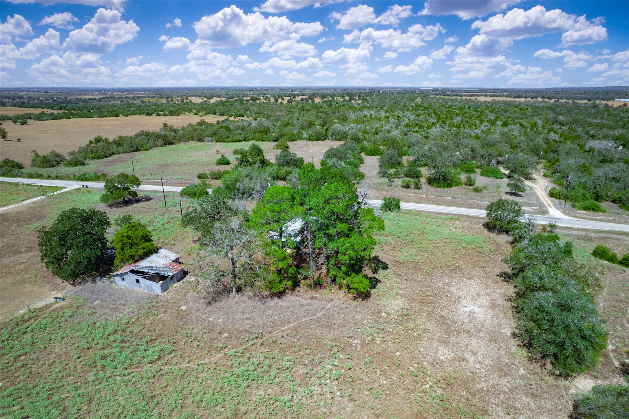 main property photo 34