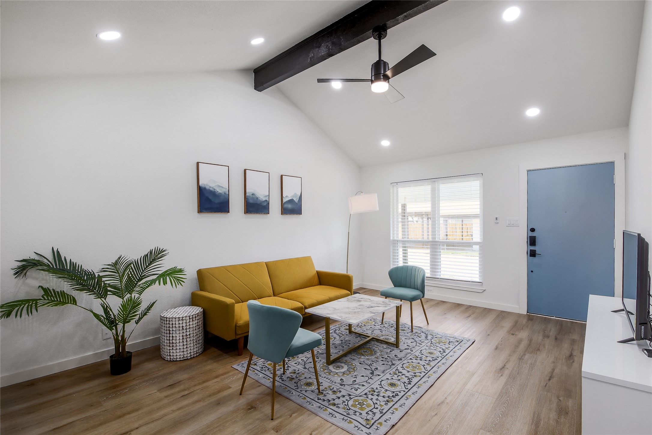 main property photo 0