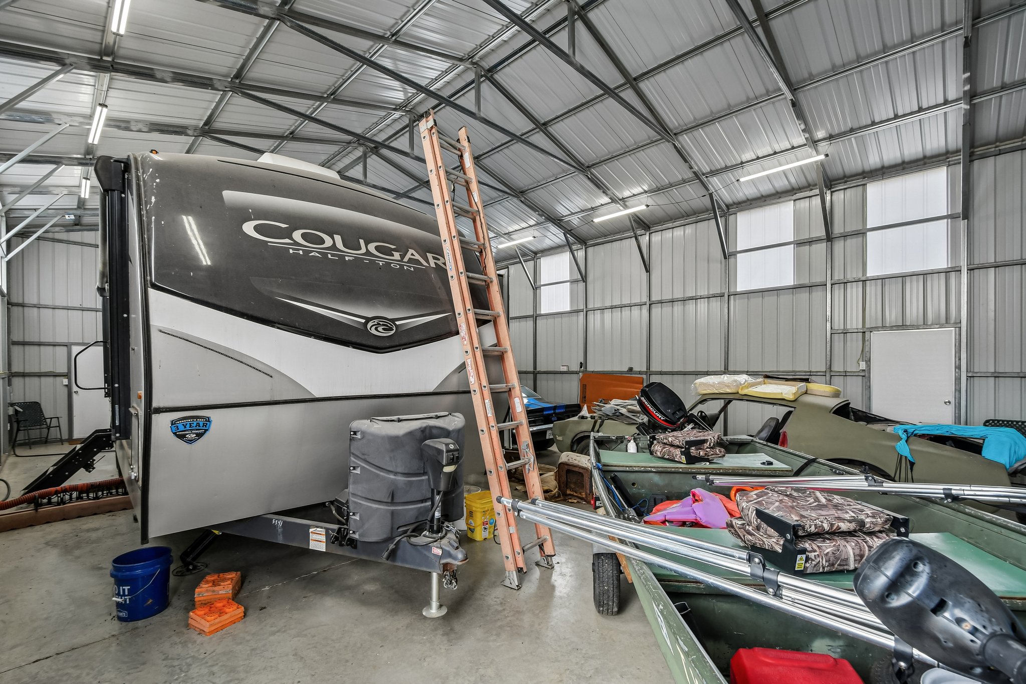 main property photo 25