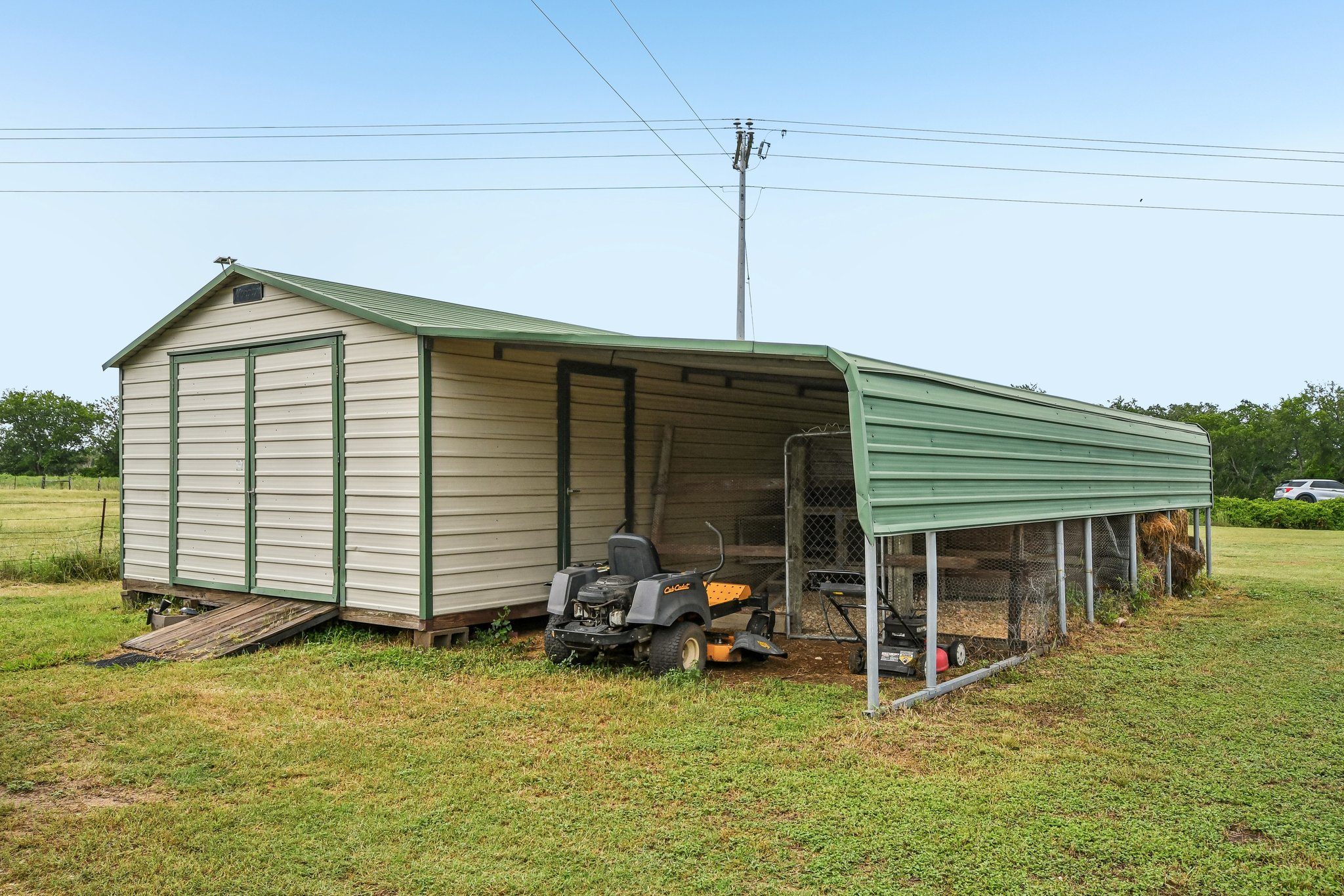 main property photo 27