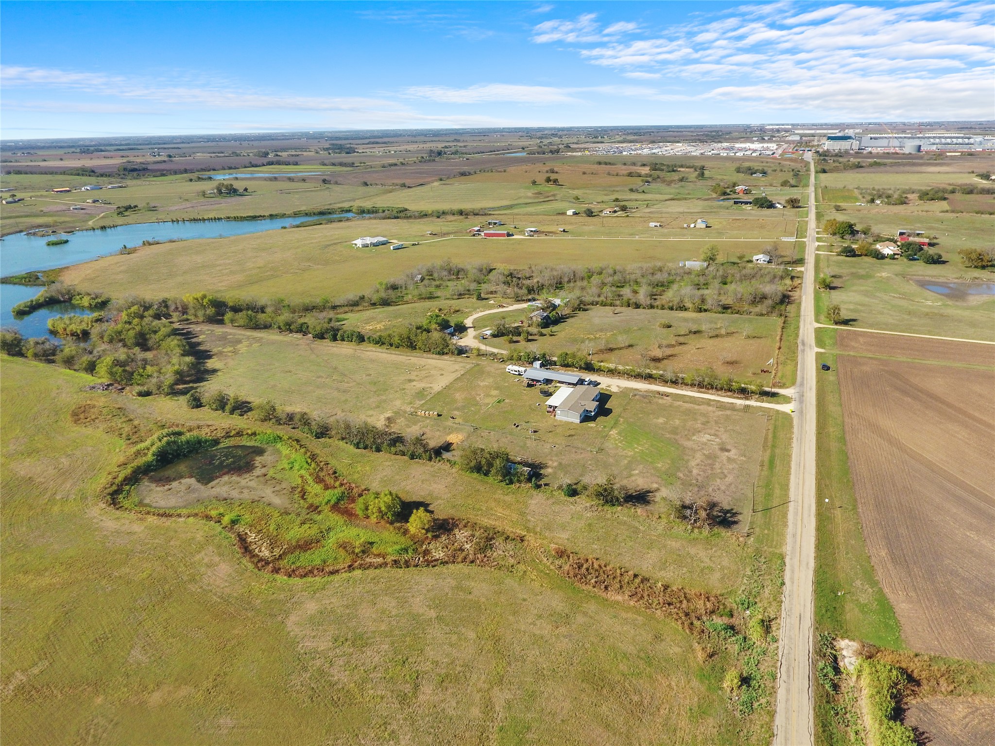 main property photo 10