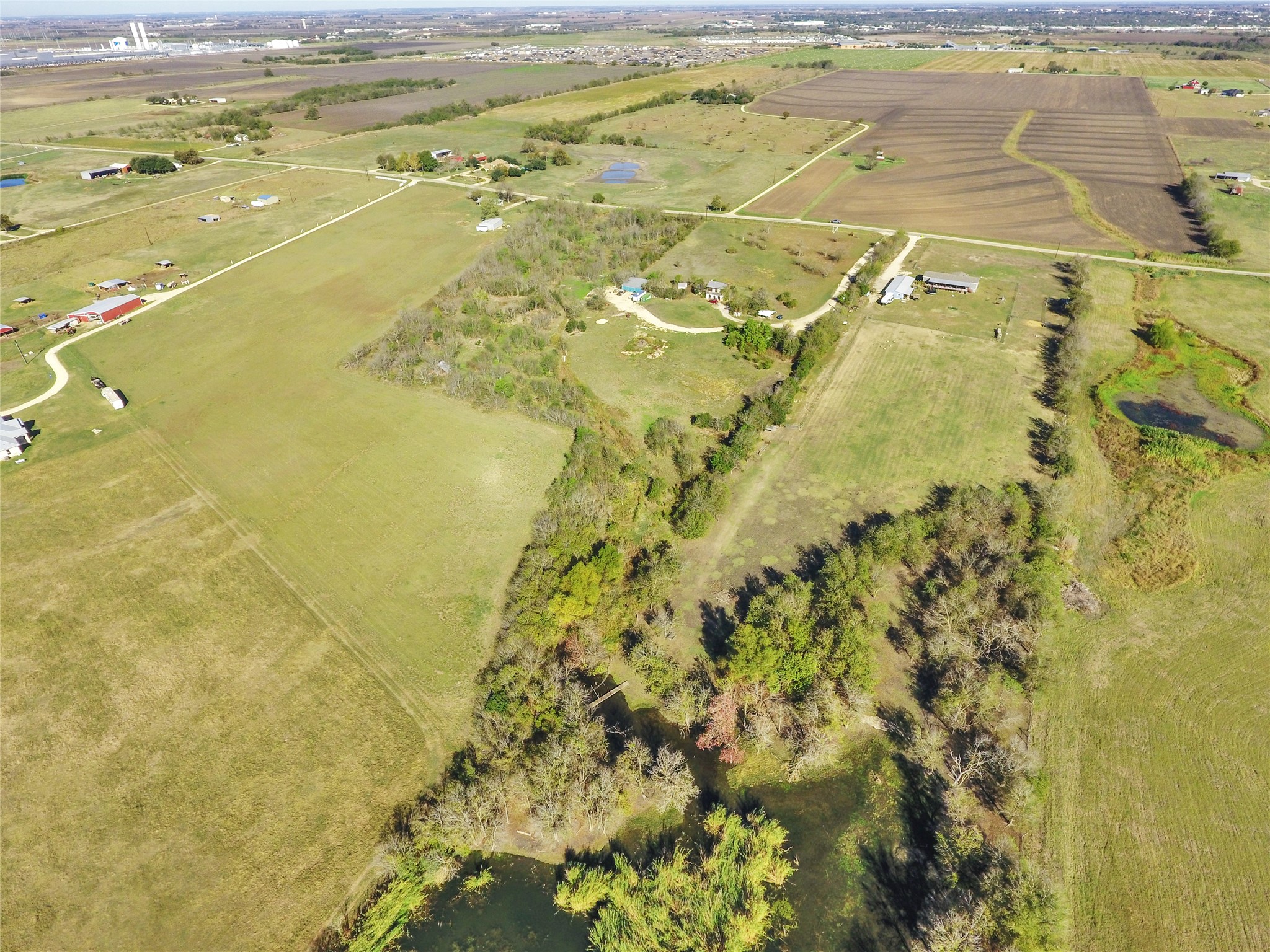 main property photo 8