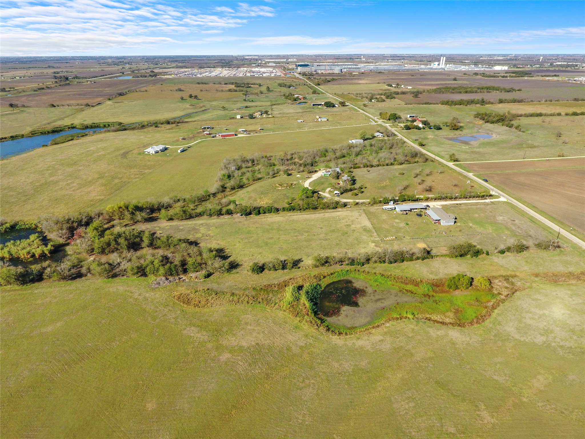 main property photo 9