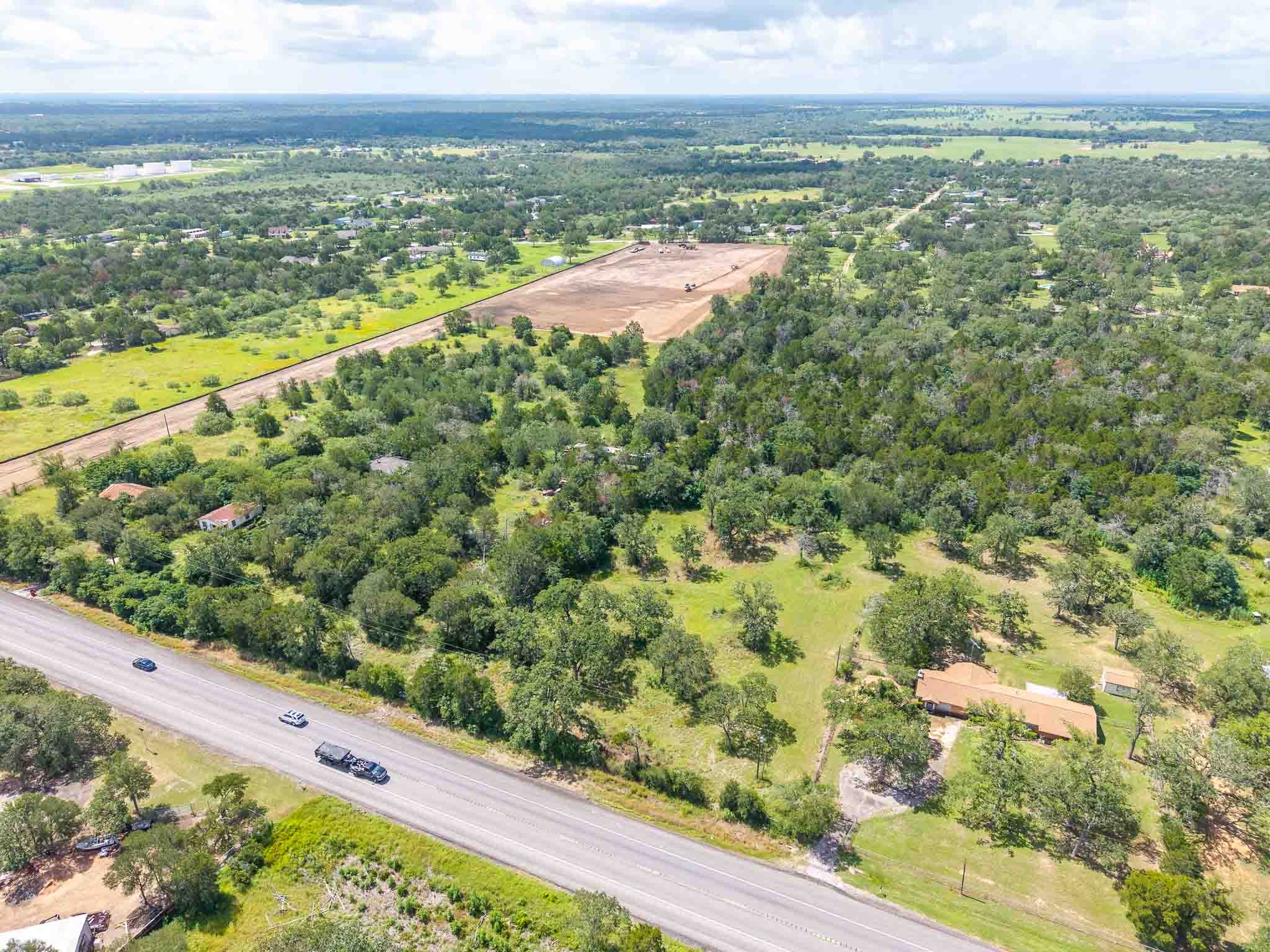 main property photo 5