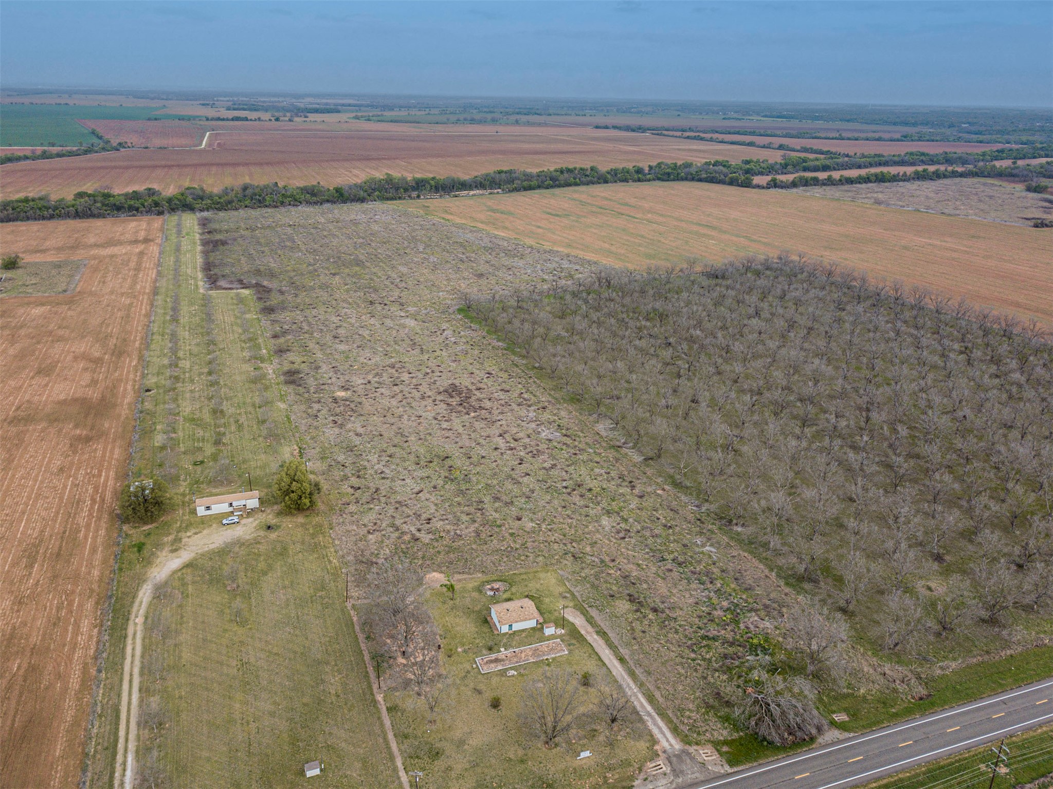 main property photo 9