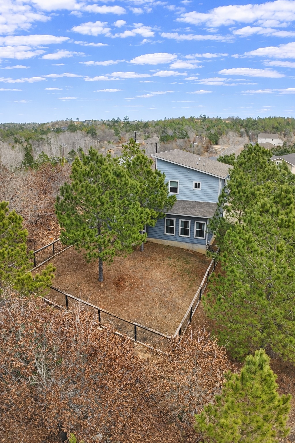 main property photo 30