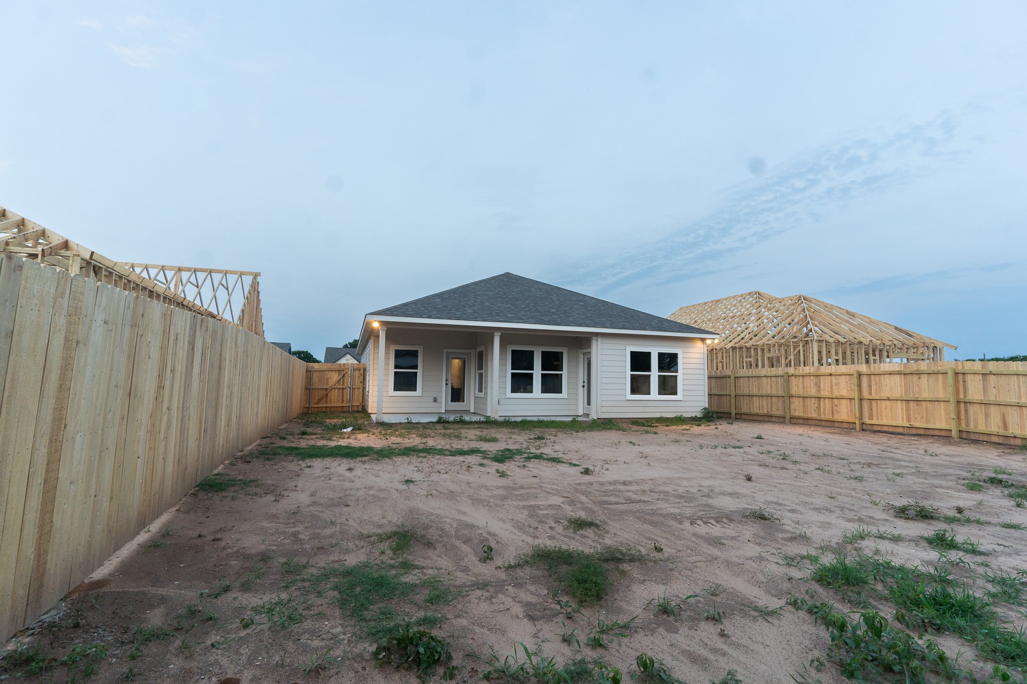 main property photo 30