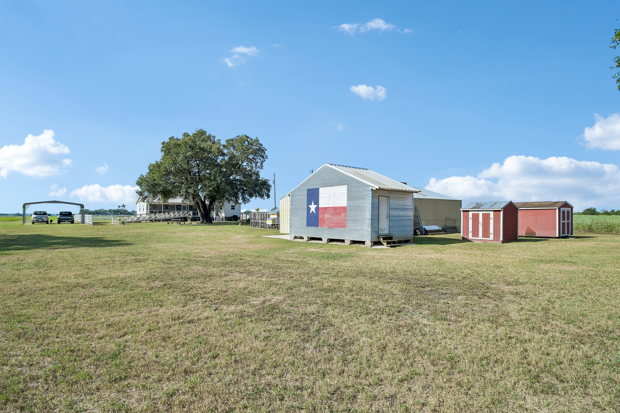 main property photo 16