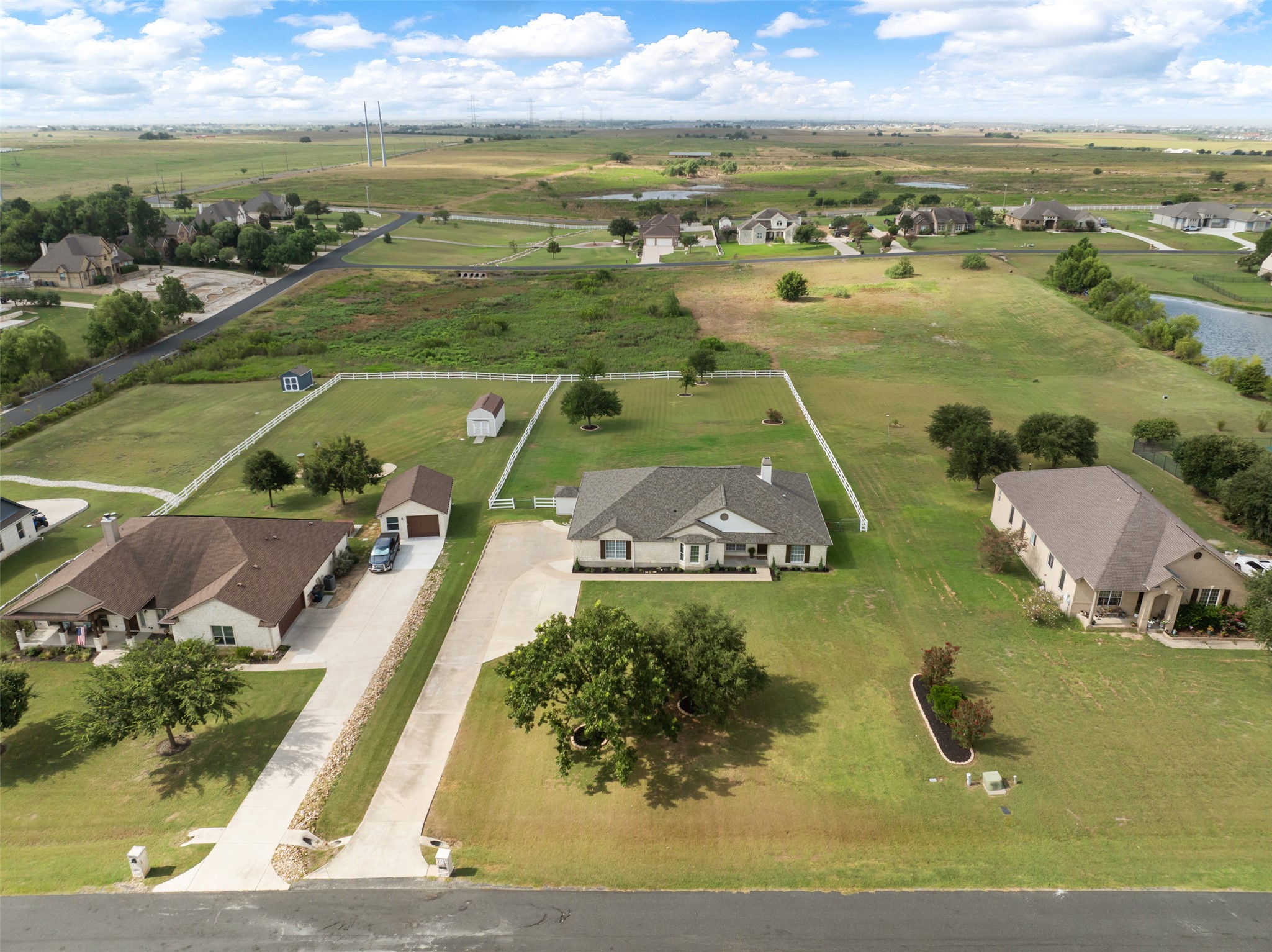 main property photo 30