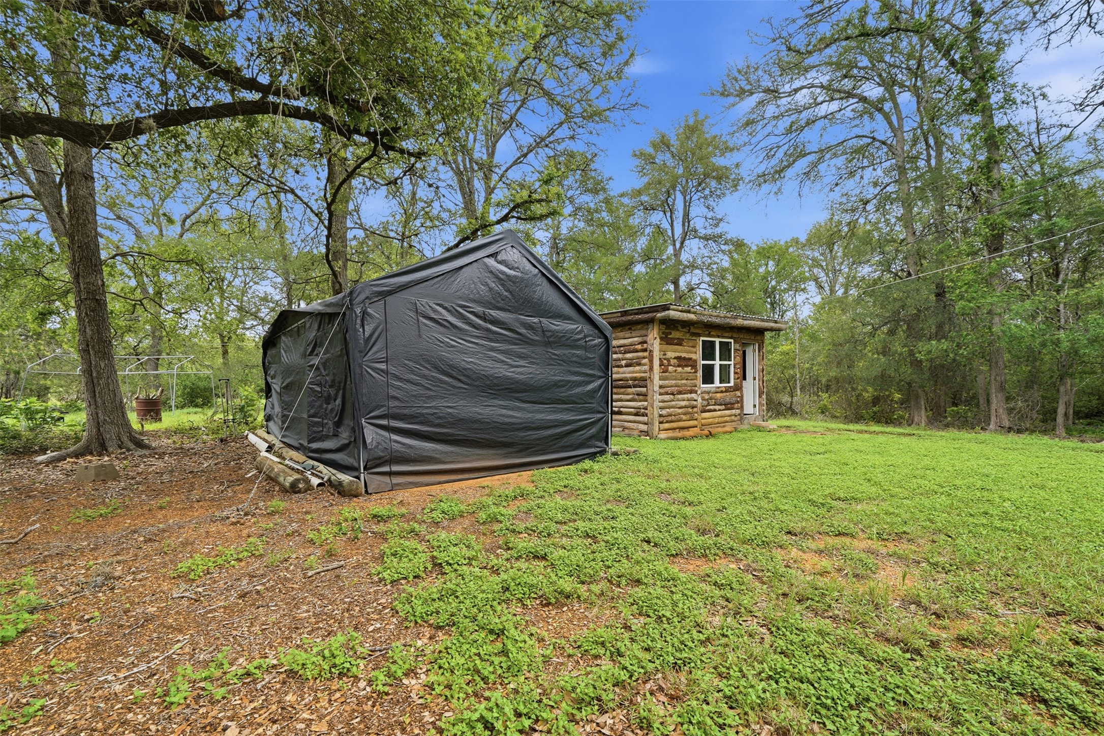 main property photo 29