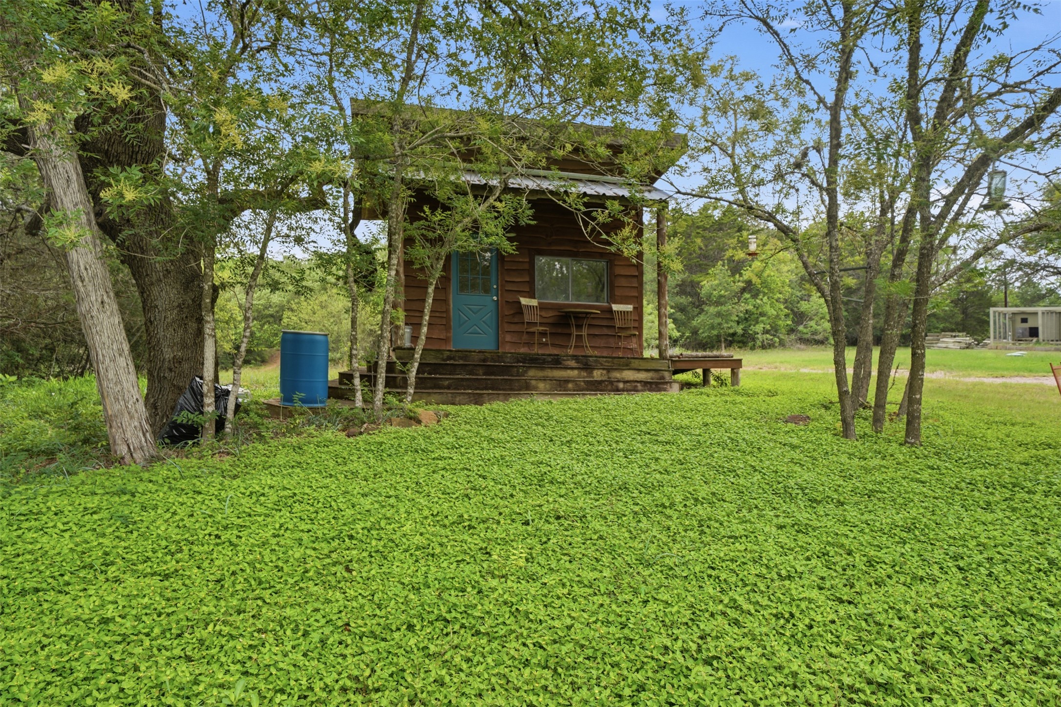 main property photo 30