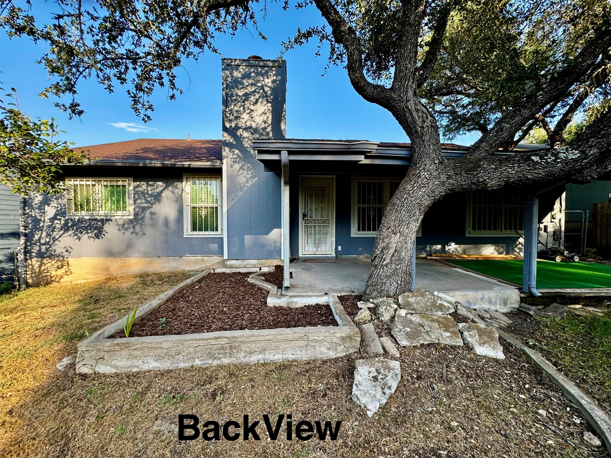 main property photo 22