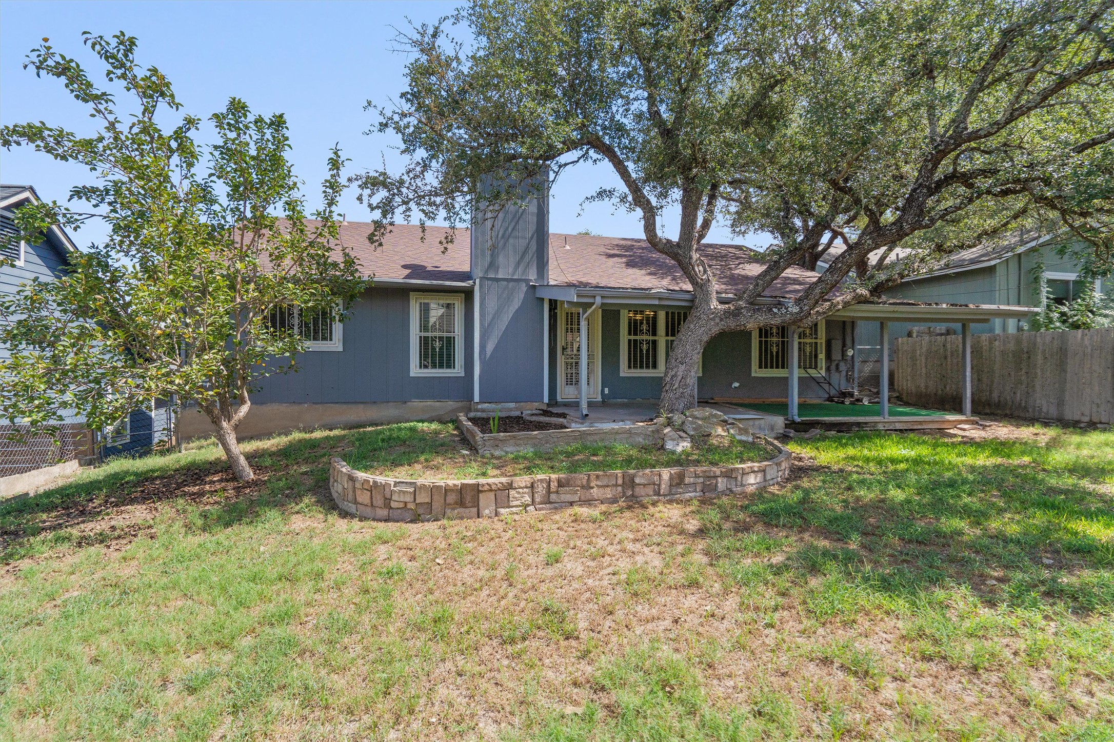 main property photo 26