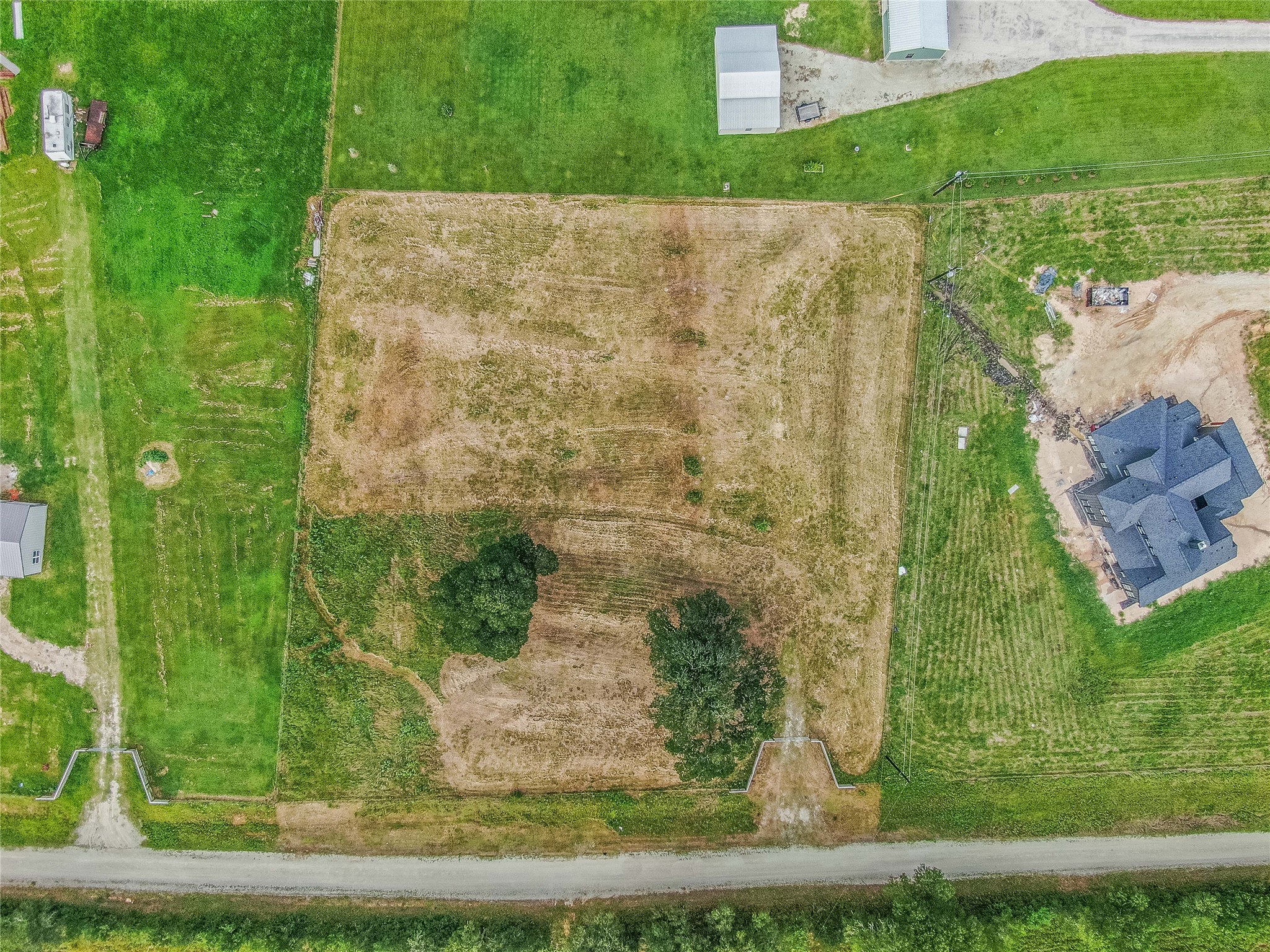 main property photo 6