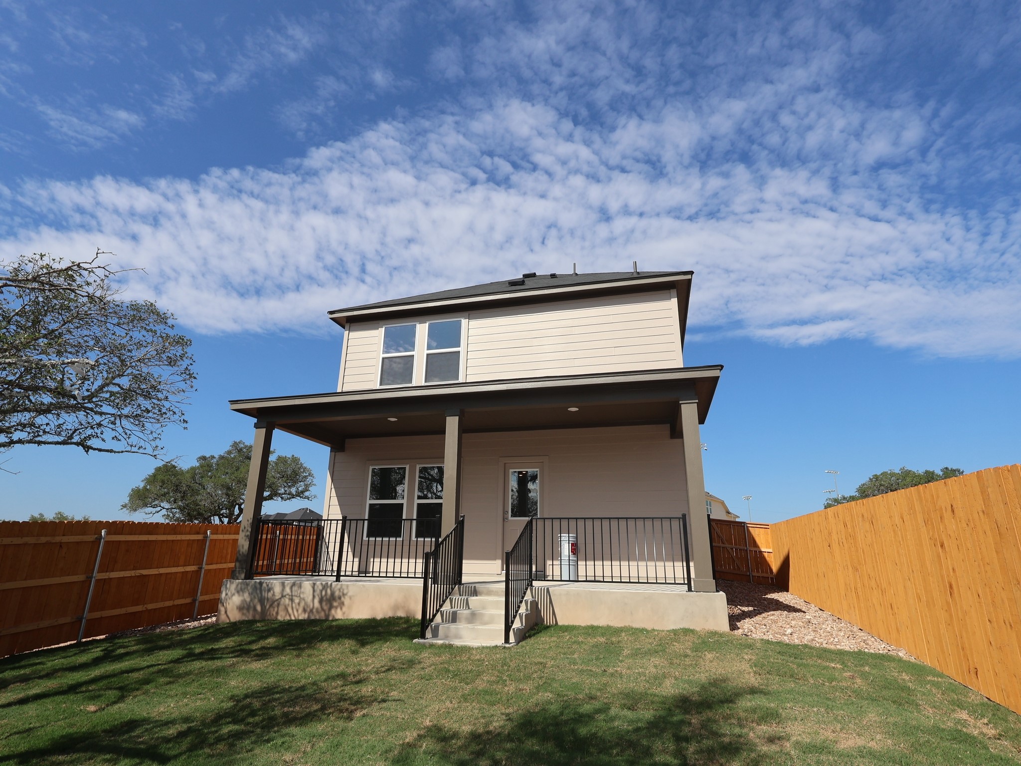 main property photo 14
