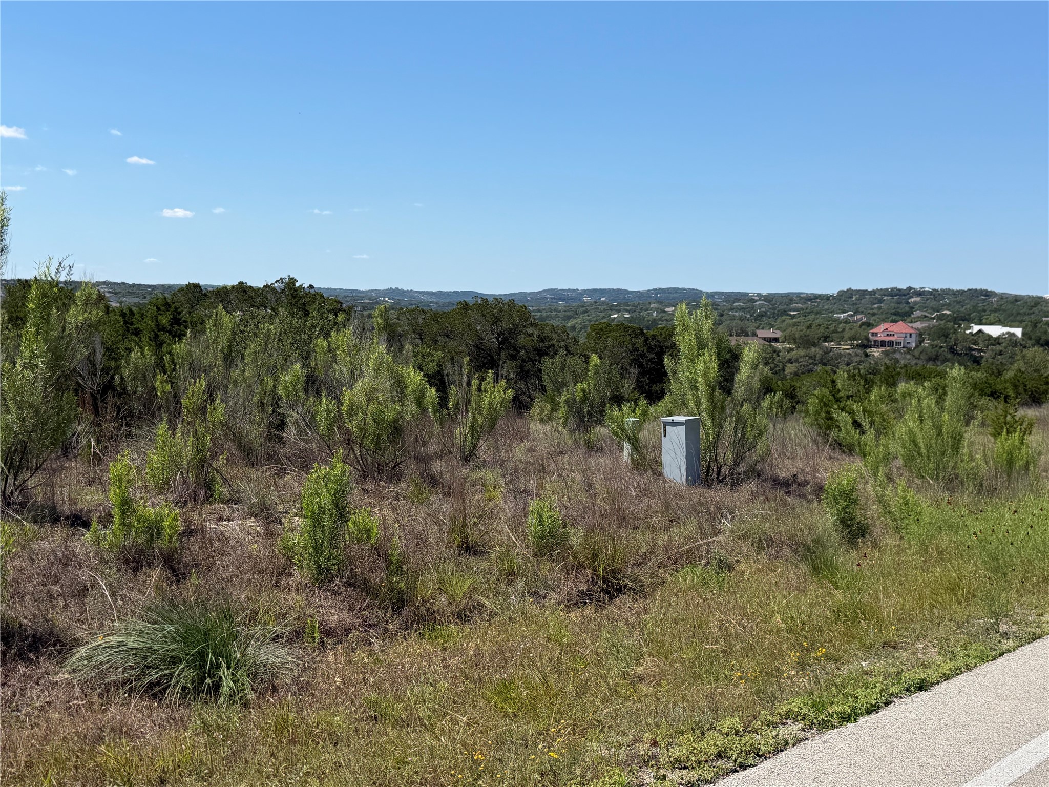 main property photo 11