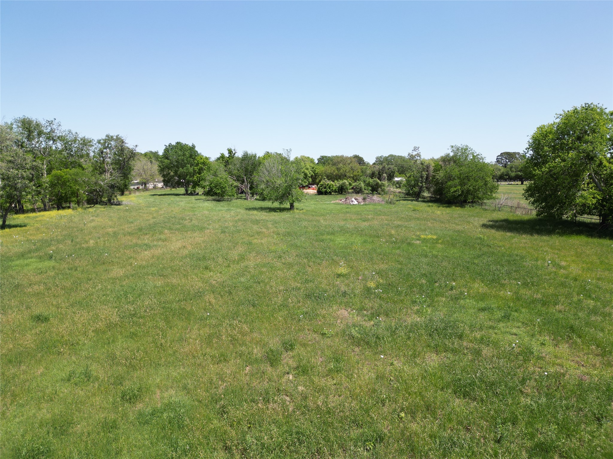 main property photo 10
