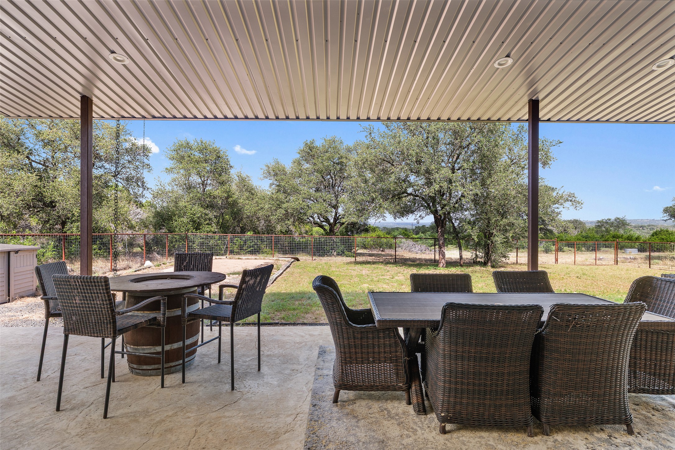 main property photo 18