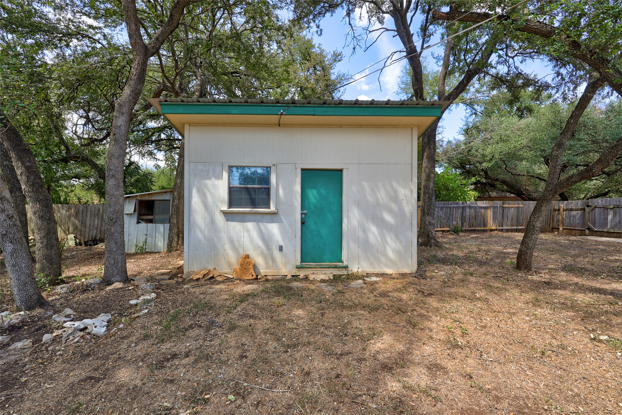 main property photo 35