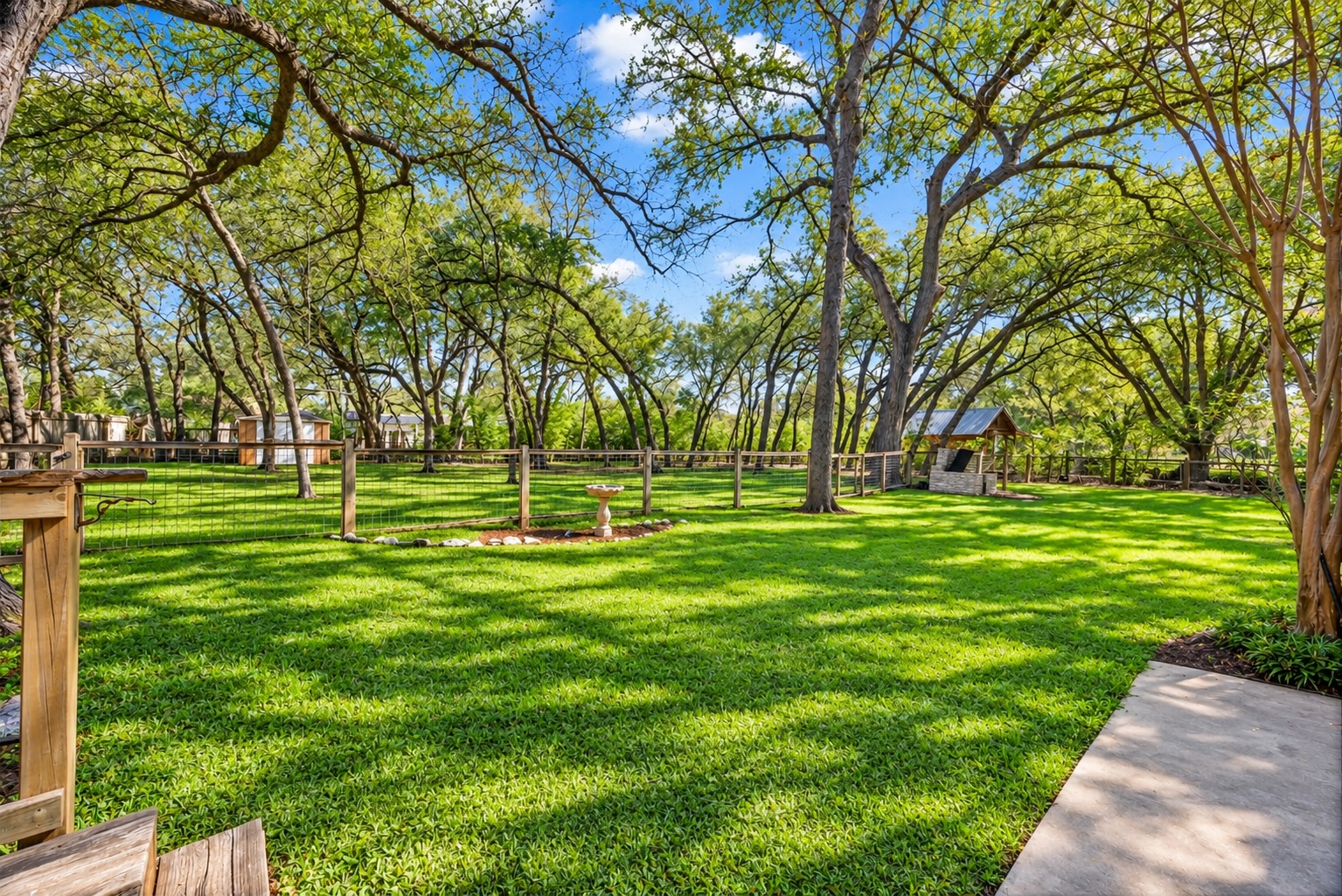 main property photo 20