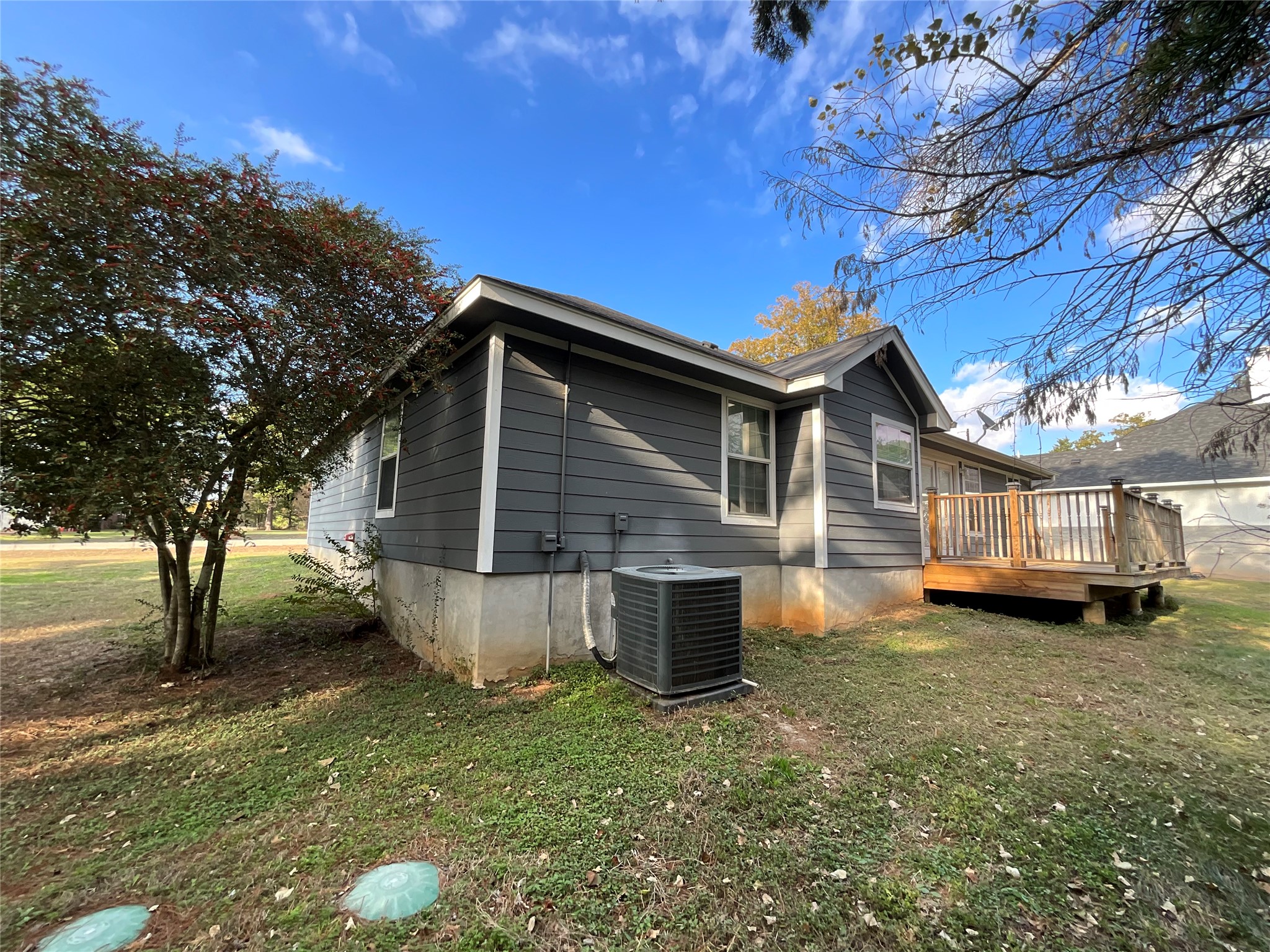 main property photo 14