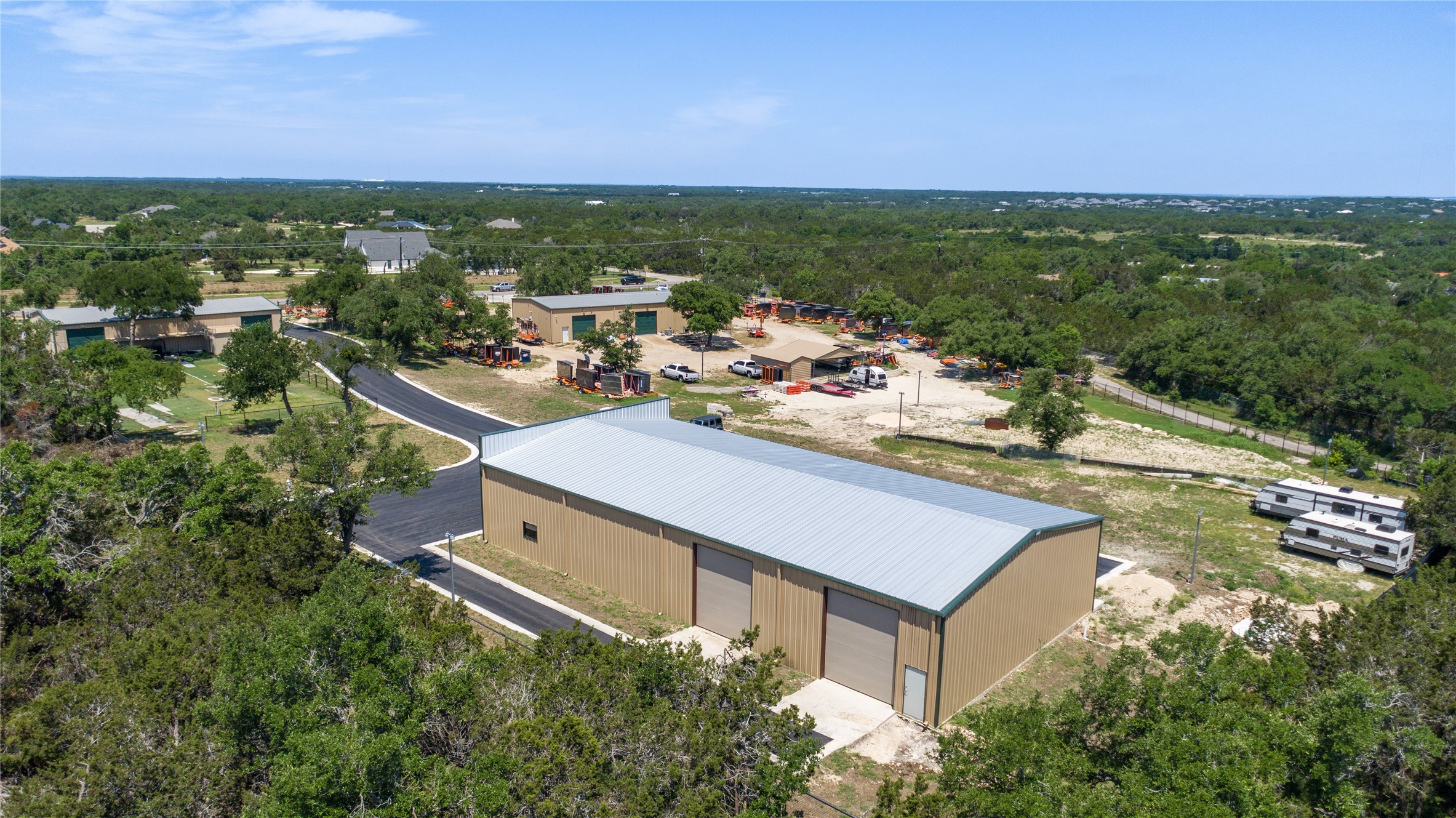 main property photo 15