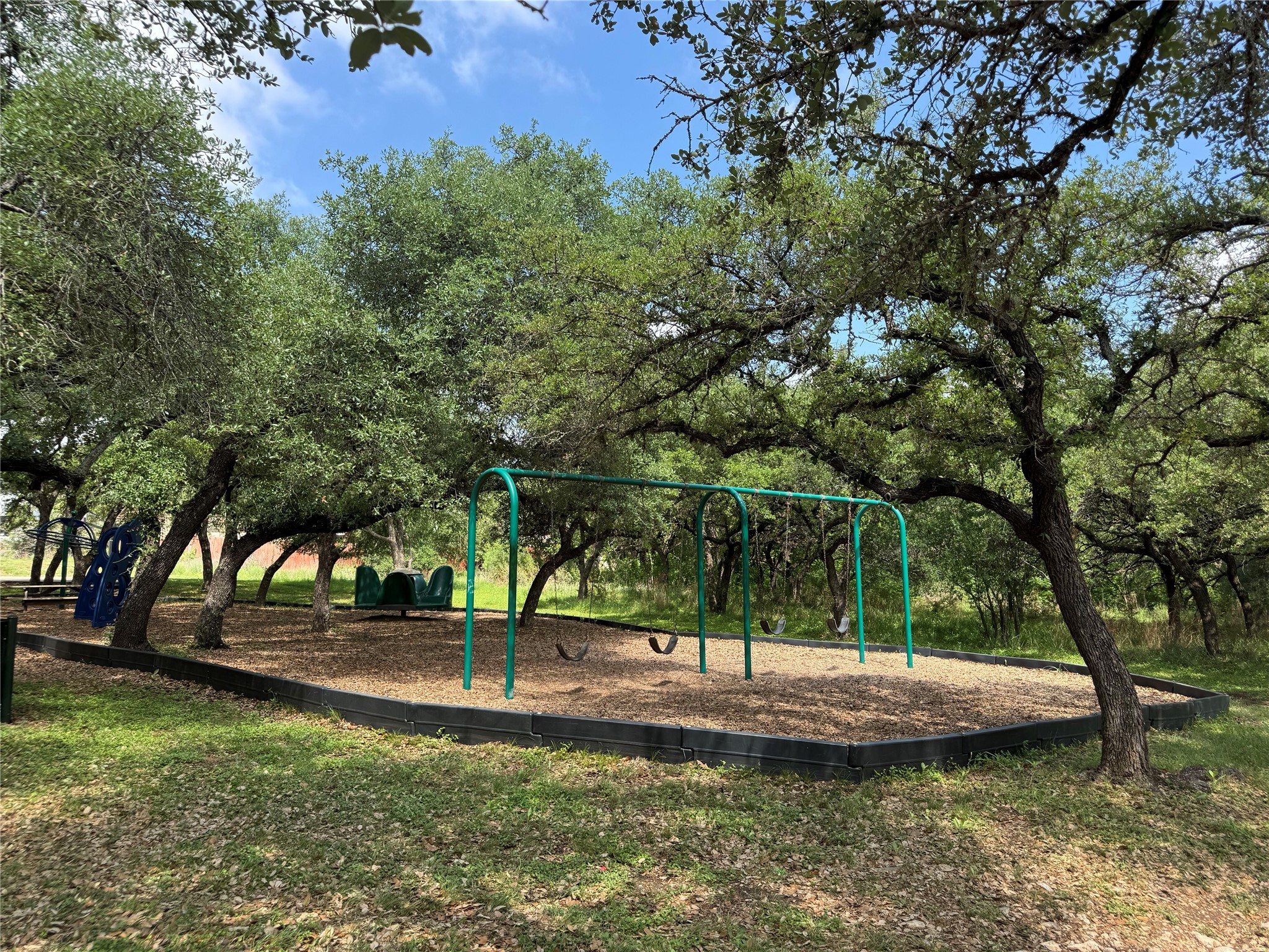 main property photo 14