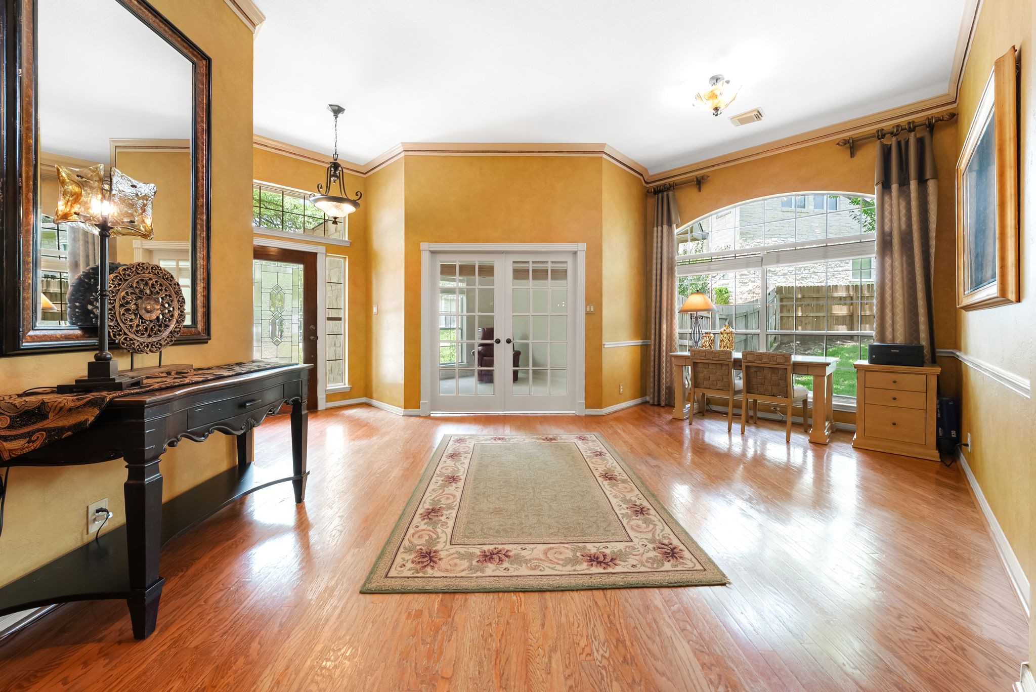 main property photo 3