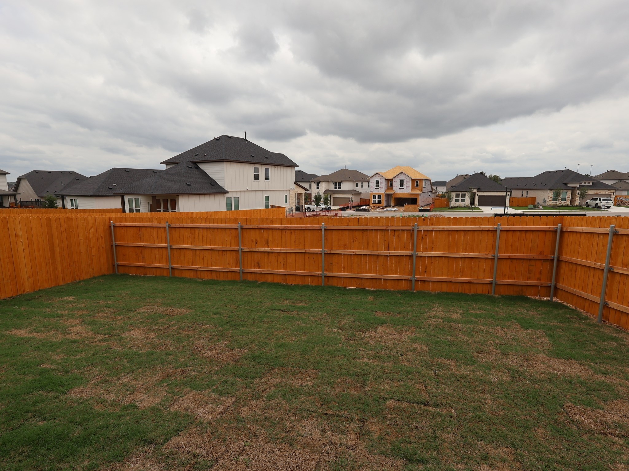 main property photo 19