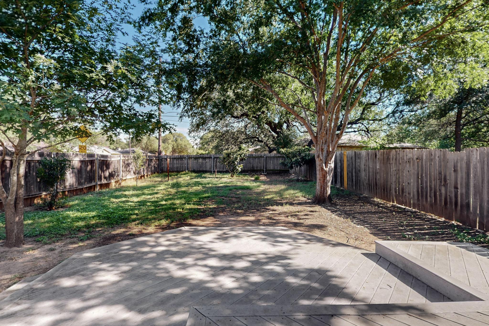 main property photo 28