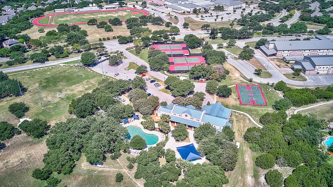 main property photo 24