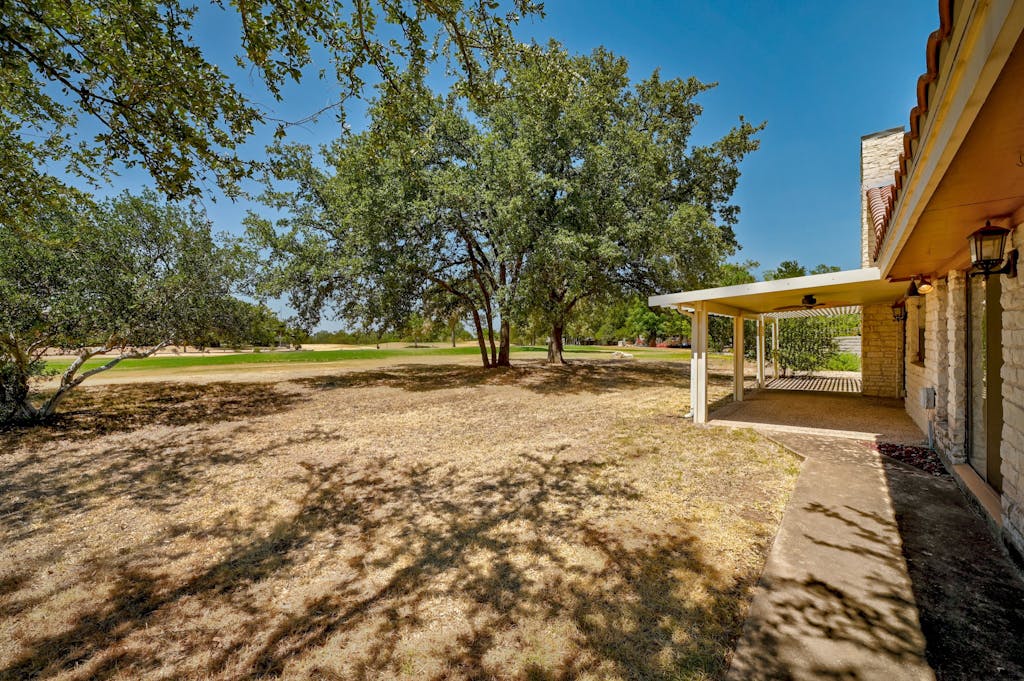 main property photo 29