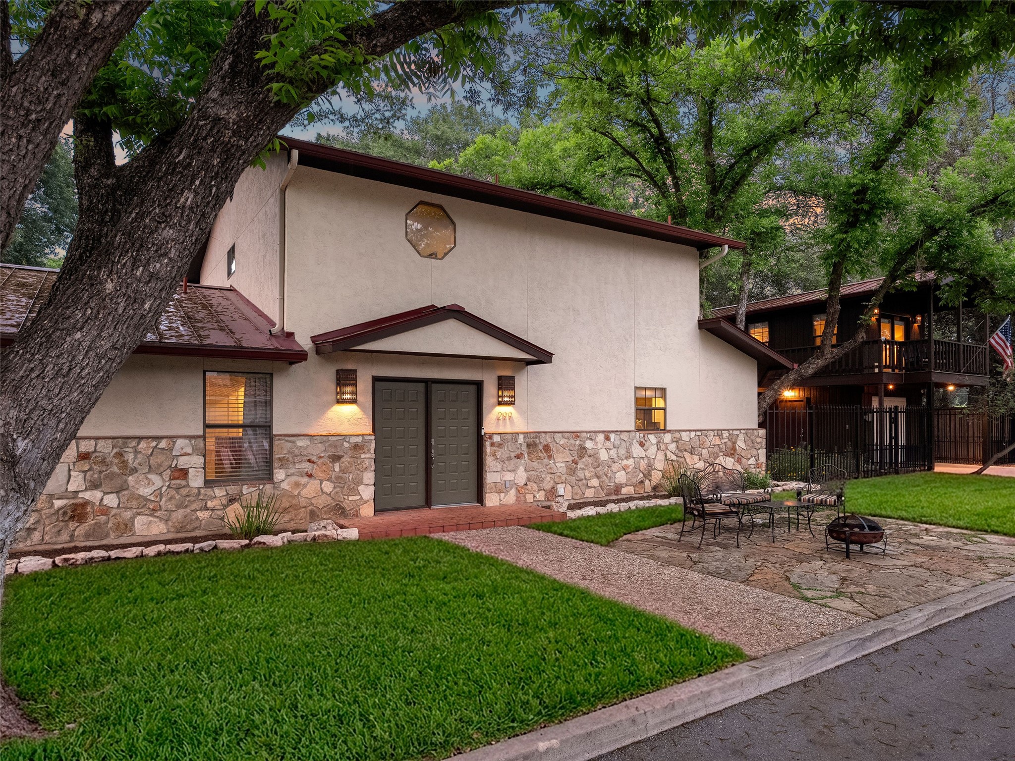 main property photo 14