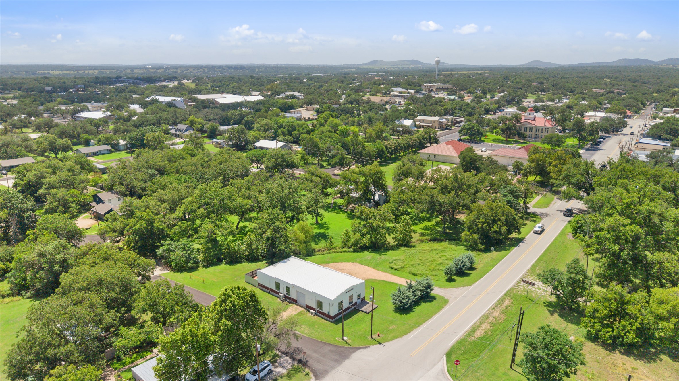 main property photo 13