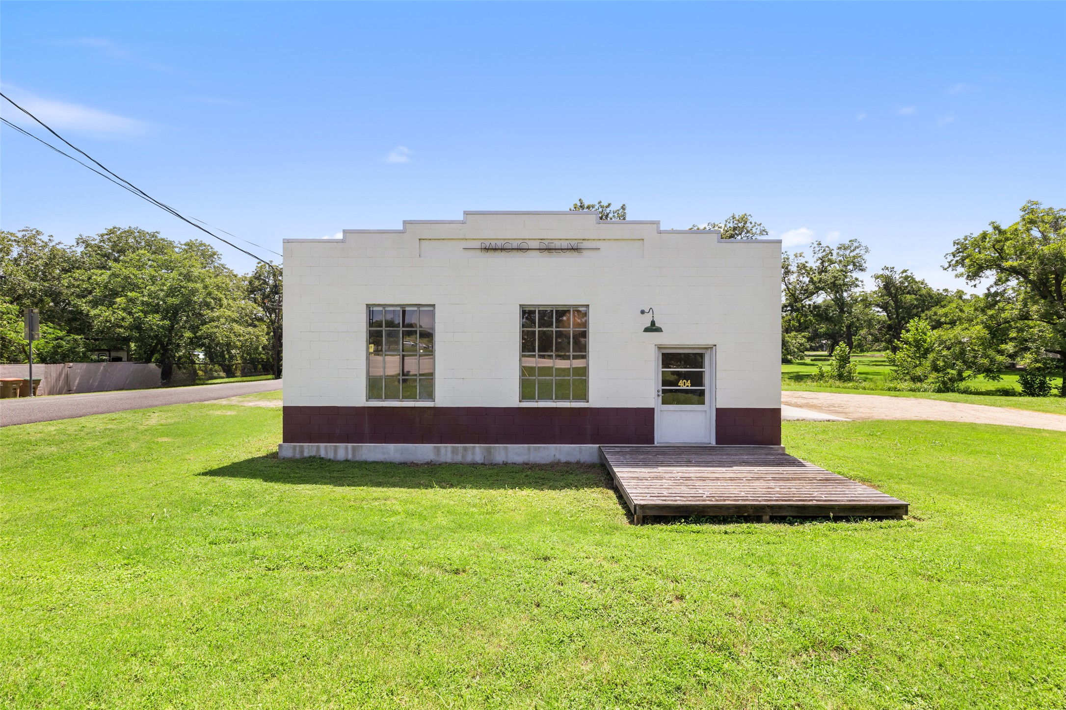 main property photo 3