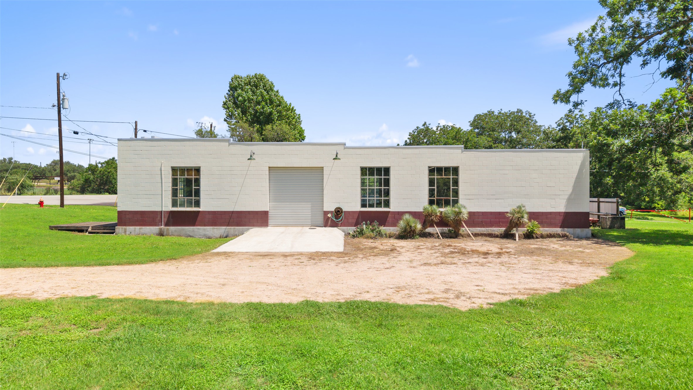 main property photo 8