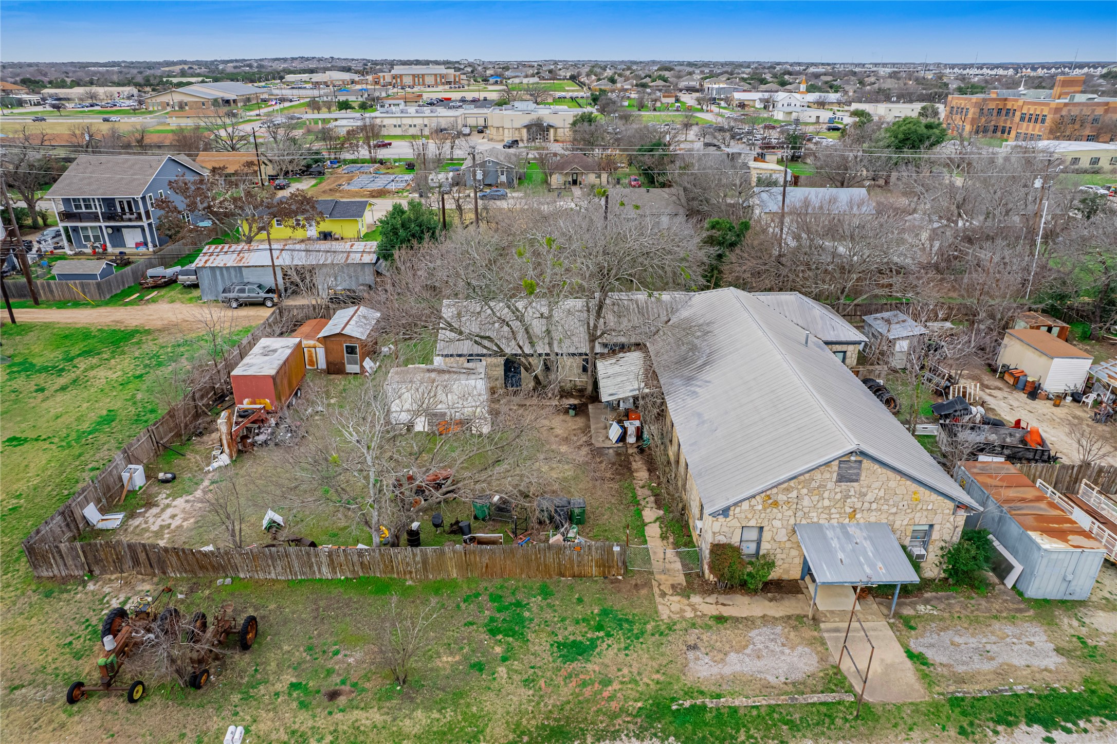 main property photo 20