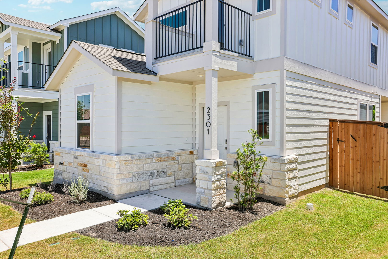 main property photo 5