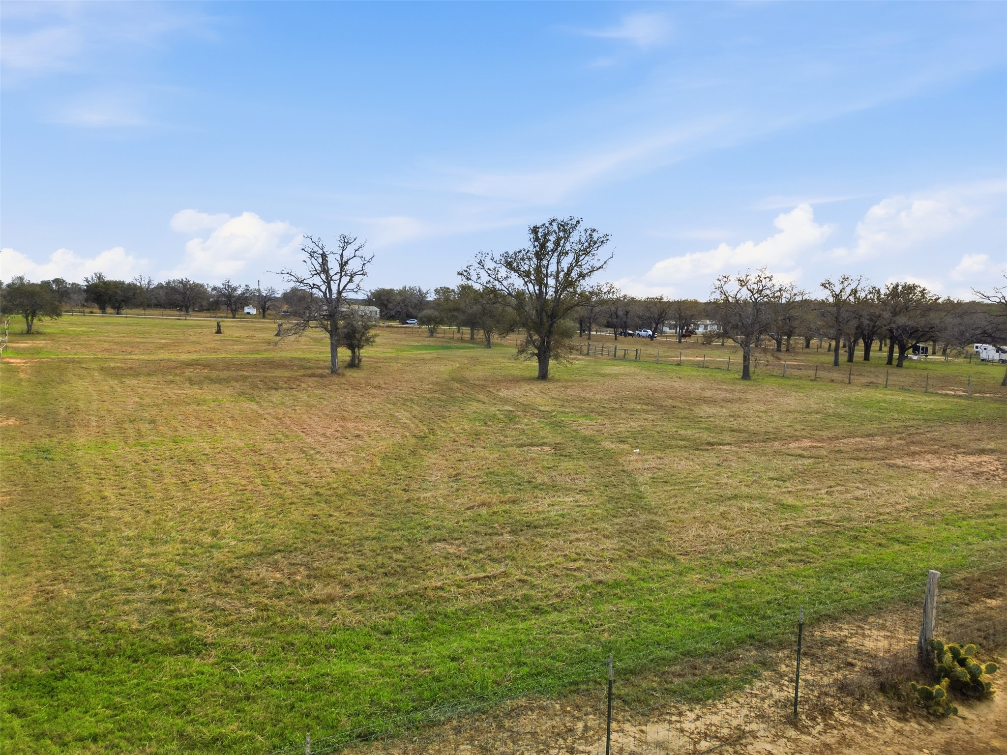 main property photo 11