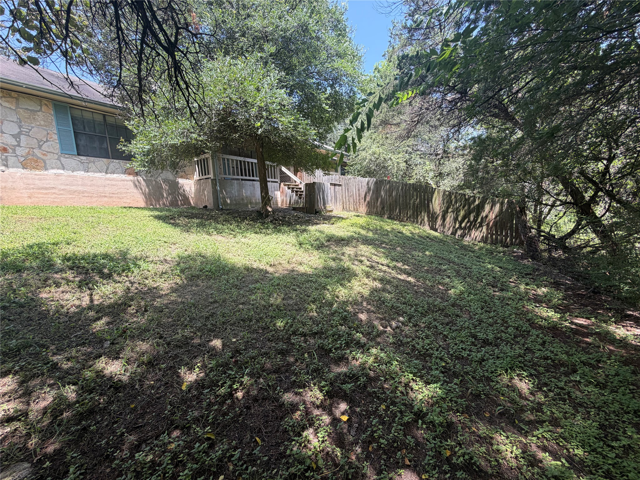 main property photo 13