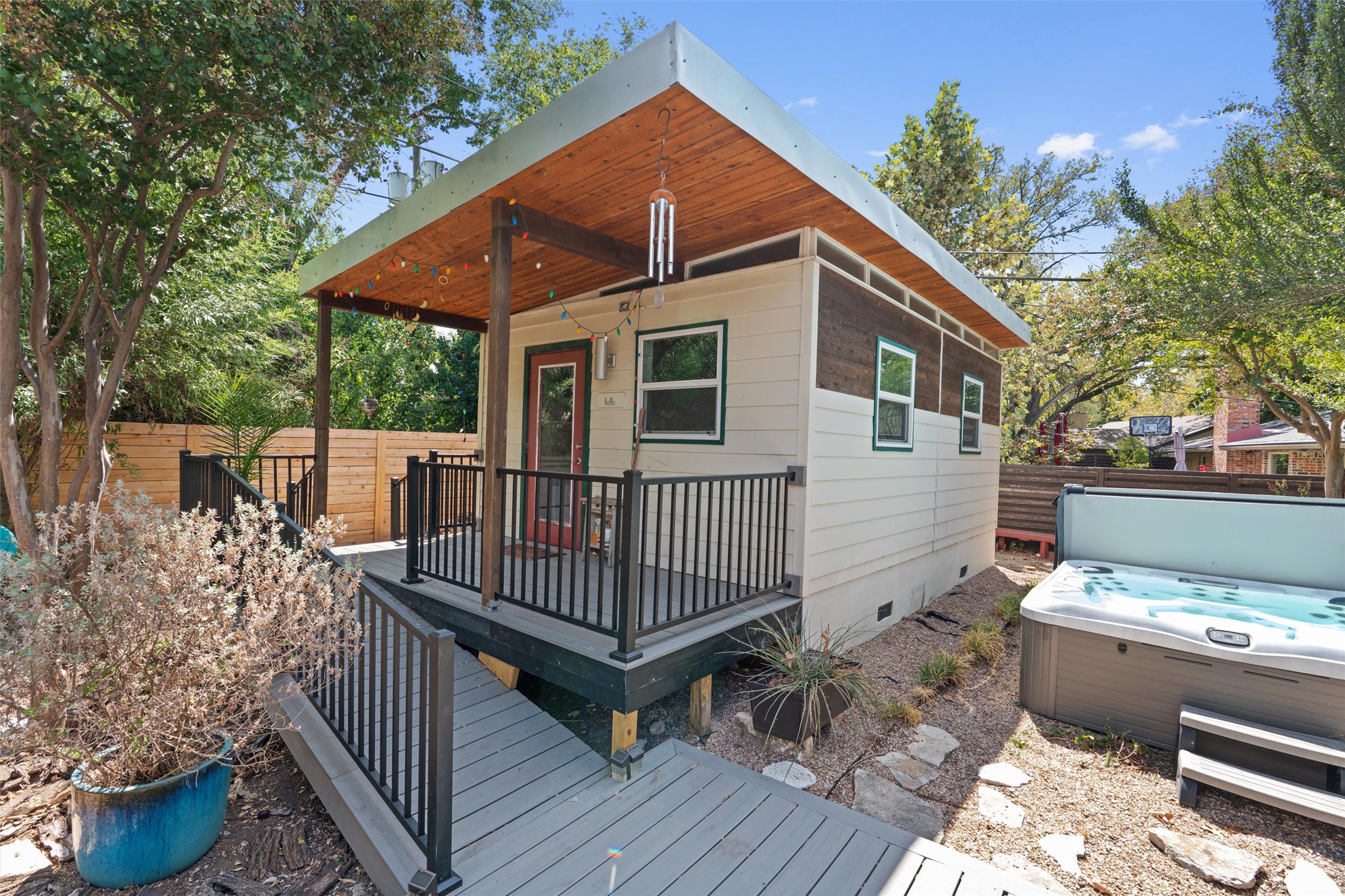 main property photo 22