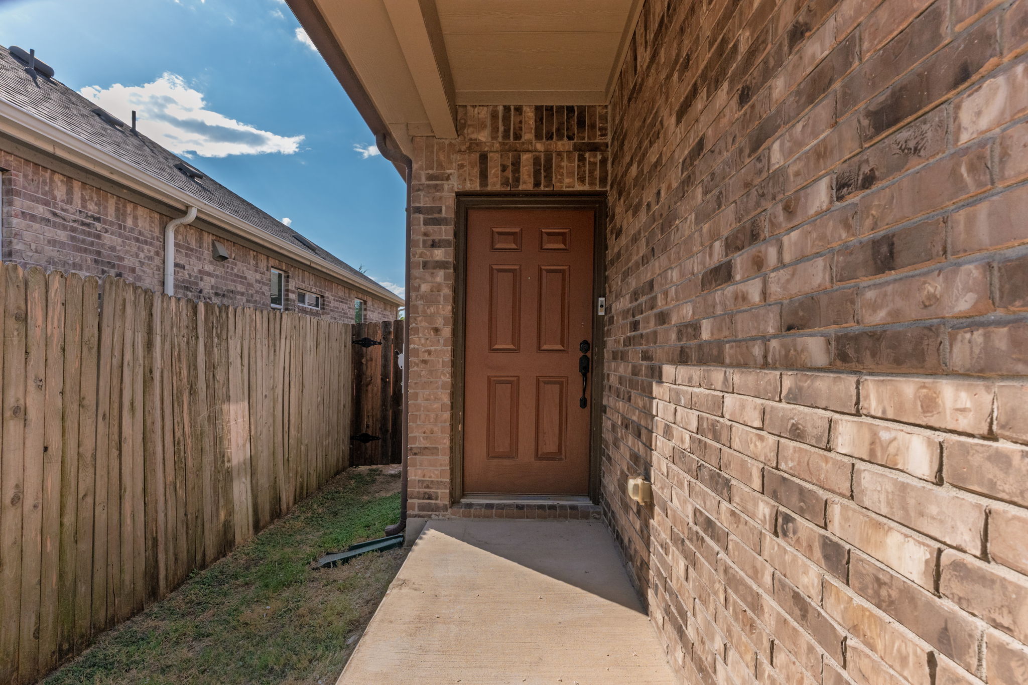 main property photo 17