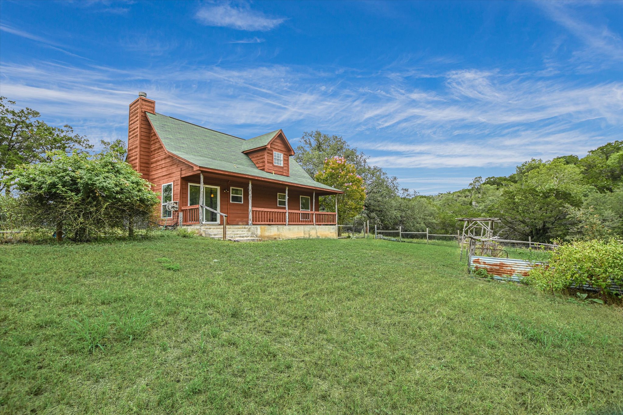 main property photo 23