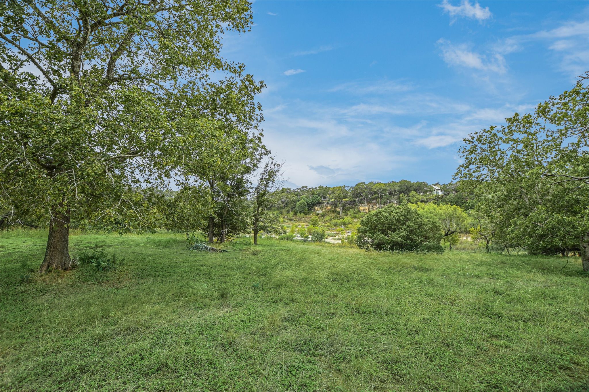 main property photo 25