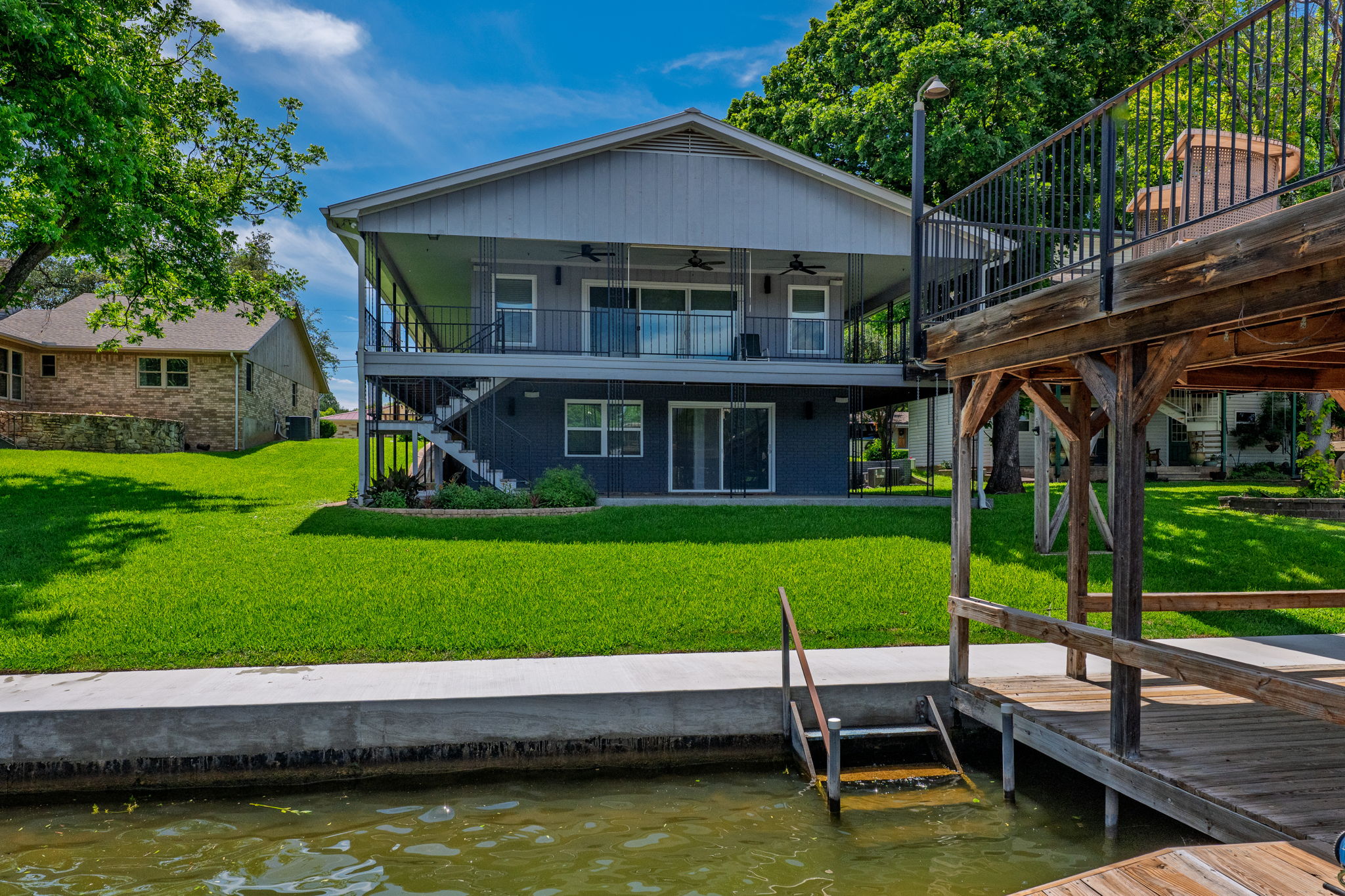 main property photo 34
