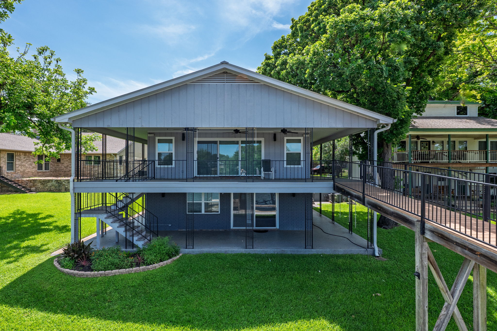 main property photo 39