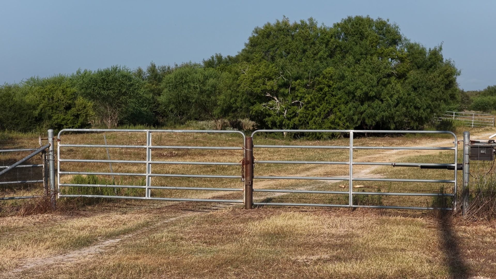 main property photo 39