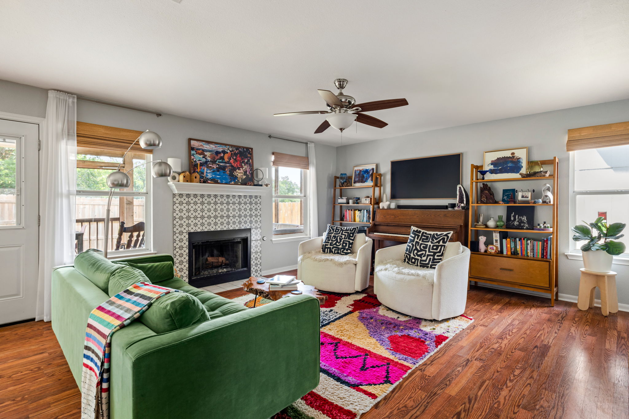 main property photo 5