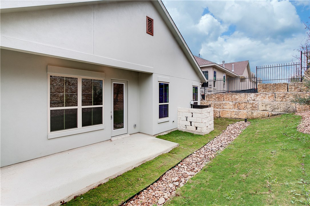 main property photo 15