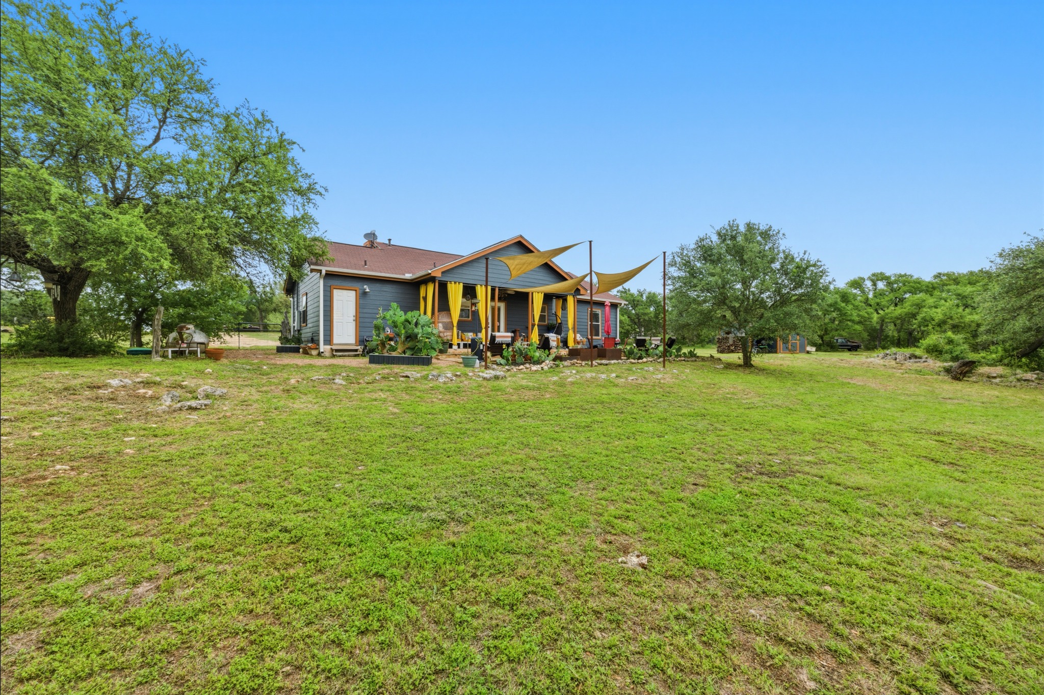 main property photo 26